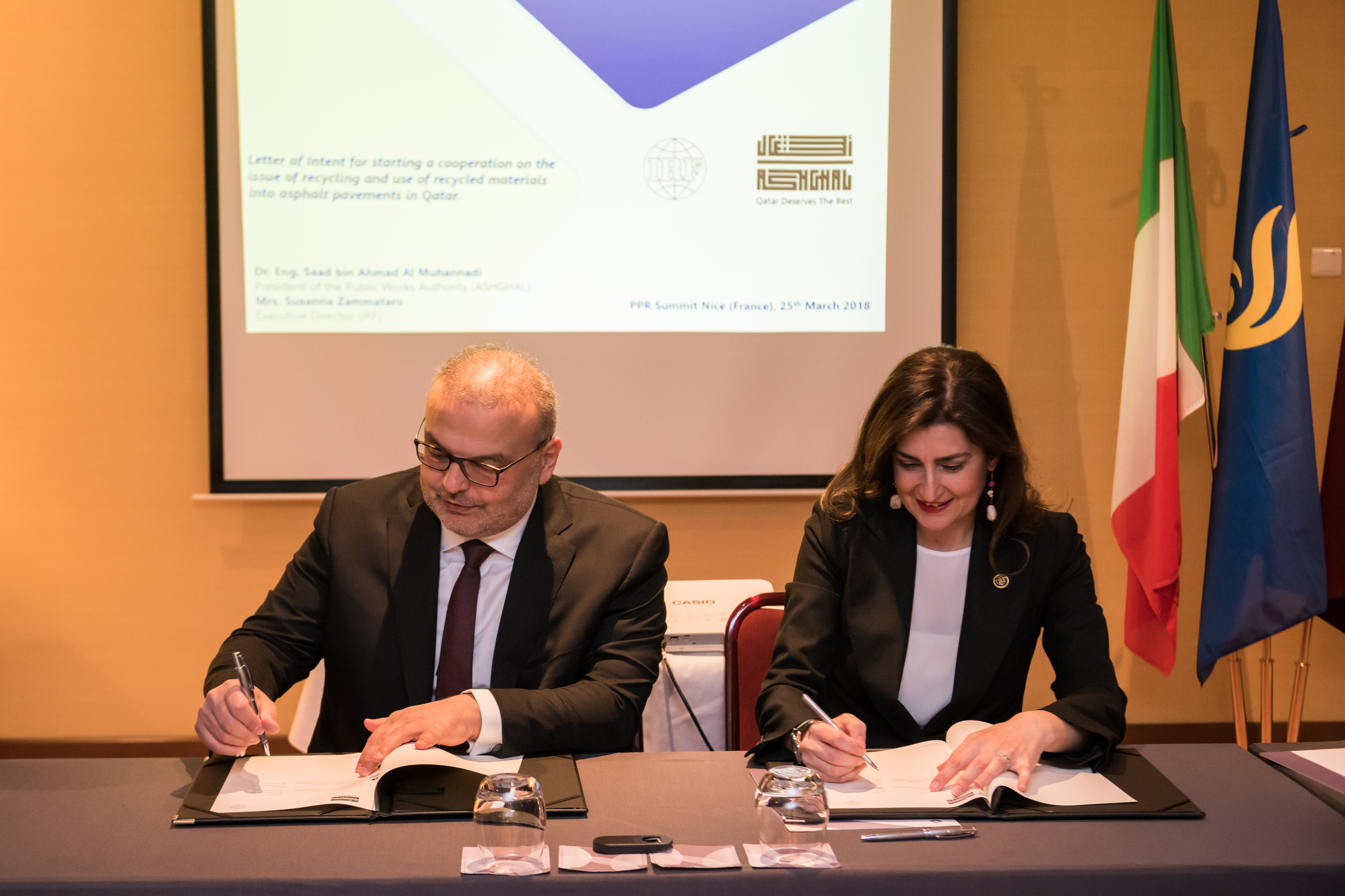 The Qatari Public Works Authority and the International Road Federation (Geneva) have signed an important Memorandum of Understanding (MoU) for recycling Signature.jpg