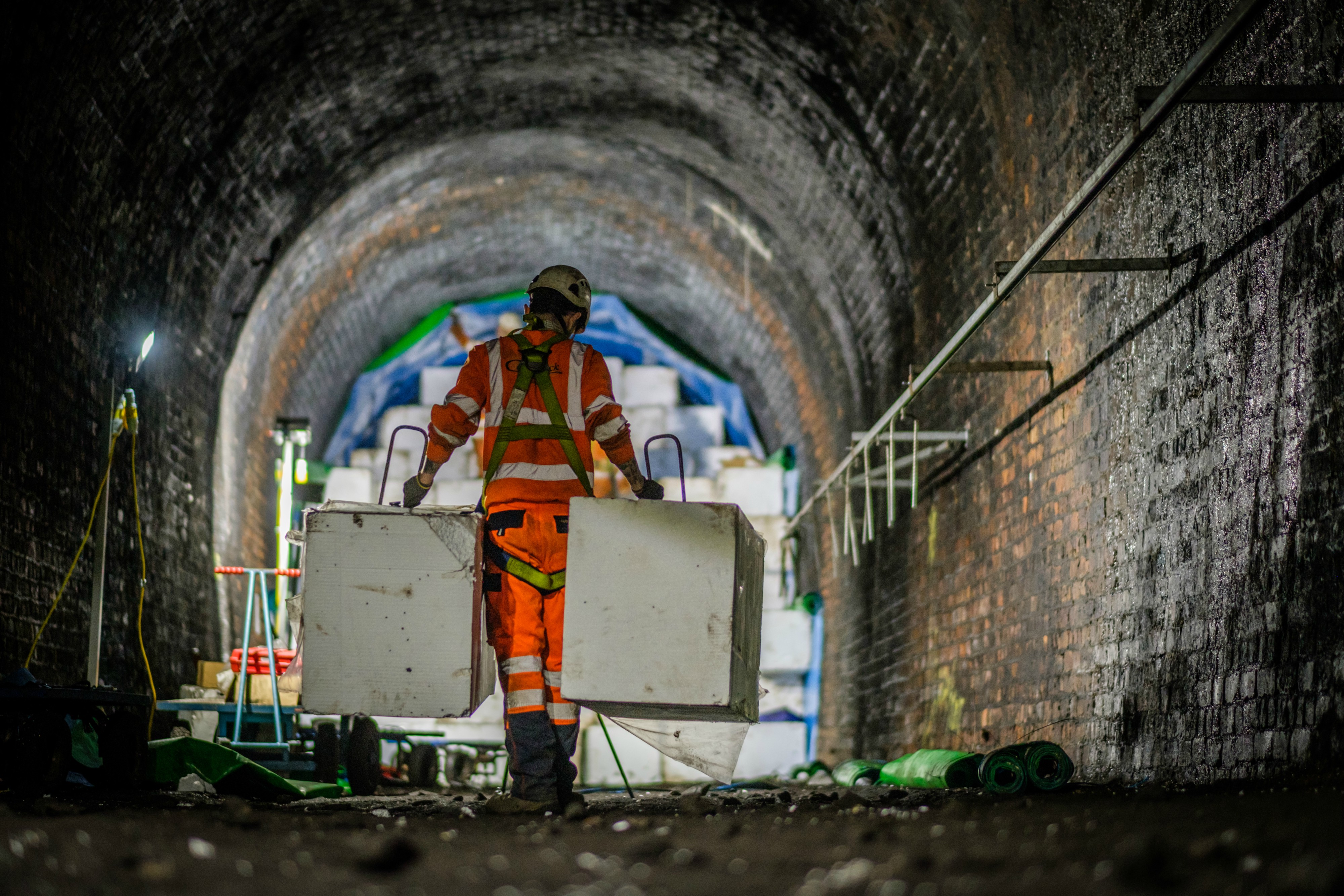 Amey made light of the project by using expanded polystyrene (EPS) blocks Amey-ForthTunnell-InFill.jpg