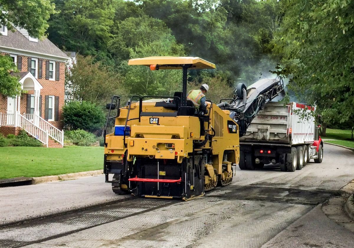 Caterpillar is now offering a new line of compact milling machines COLD-PLANER.jpg