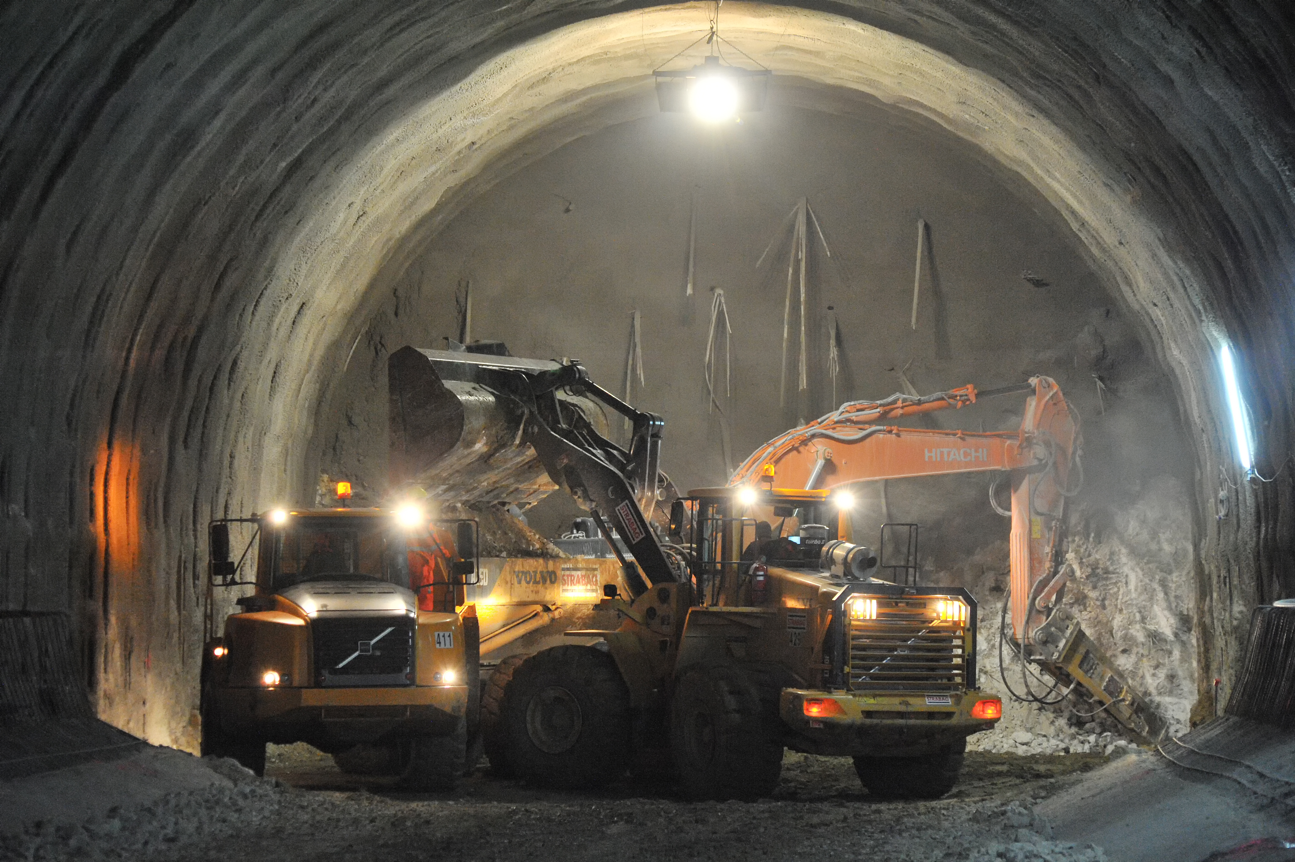 Indeco breakers were used for the excavation work on the Greppoli Tunnel, with similar methods now being used to drive the Casal di Pari tunnel GREPPOLI 1.jpg