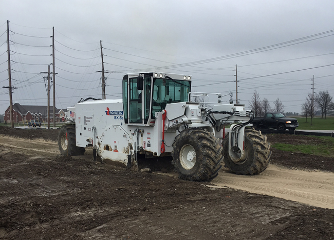 The roadtec stabiliser/reclaimer has played an important role on a construction project in the US state of Indiana Stabilization IMG_2043650.jpg