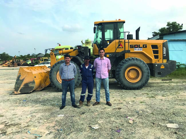SDLG wheeled loaders are proving productive and reliable in a materials recycling operation in Indonesia SDLGIndonesia.jpg