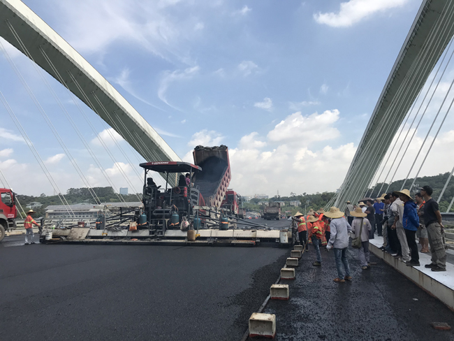 The Nanning Bridge has been resurfaced using an innovative additive in the asphalt mix WeChat Image_20180820112100 650.jpg