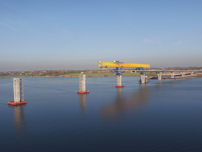 The cantilever deck launcher makes its way across Roskilde Fjord 7b - General view 650.jpg
