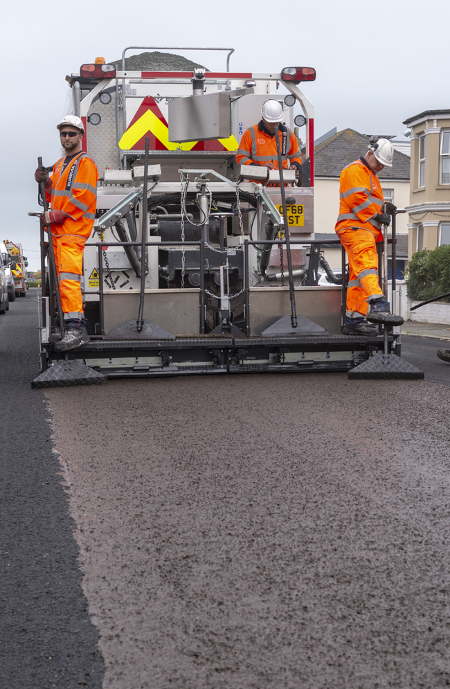 Eurovia’s Breining micro-surfacing applicator: covered more than 75,000m² in southern England Eurovia-BreiningSussex 650.jpg