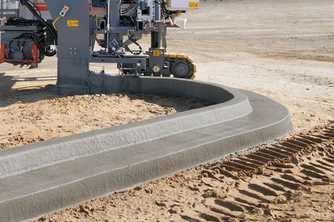 Tight radii can be achieved using Wirtgen’s control system W_photo_SP15_02671_HI.jpg