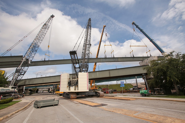 V&M has about another two years of work on Area 2 of the I-4 Ultimate project in Florida and will keep using Terex HC Series cranes Bridge lift Orlando.jpg