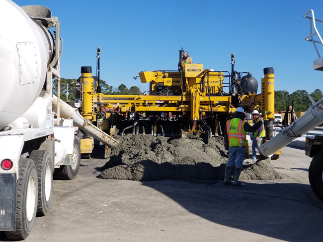 The machine control system offers high accuracy for large paving projects mmGPS-11.jpg