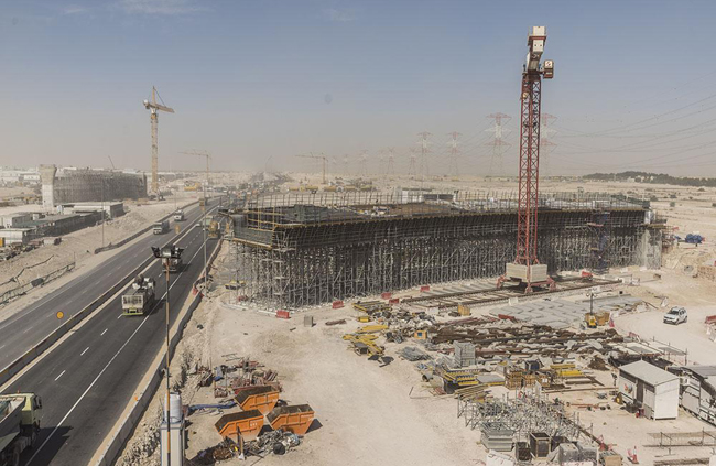 Orbital highway around the Qatari capital Doka - Qatar-3 2.jpg