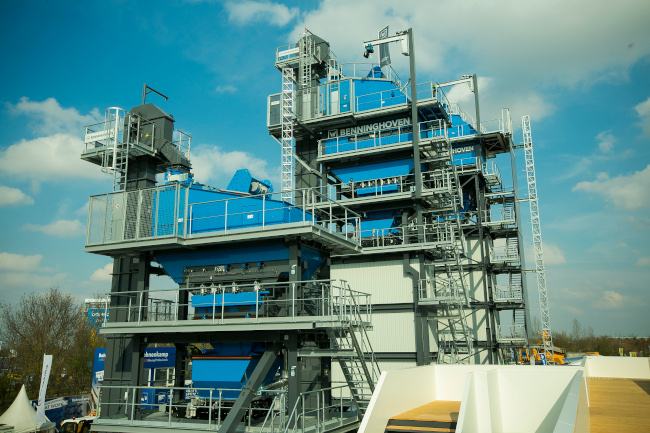 Despite a high output, Benninghoven’s ECO plants can be transported easily Benninghoven Sulphate Mixing Eco Plant-3.jpg