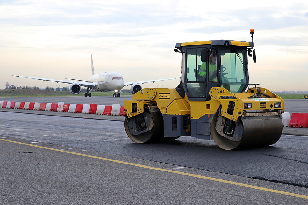 Rome Fiumicini Airport is testing a new asphalt additive on a stretch of taxiway Rome Fiumicini Airport is testing a new asphalt