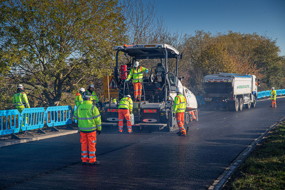 Skanska has used Iterchimica’s Gipave pellets, containing graphene and waste plastic, to reinforce a main road in Oxfordshire Skanska has used Iterchimica’s Gipave pellets