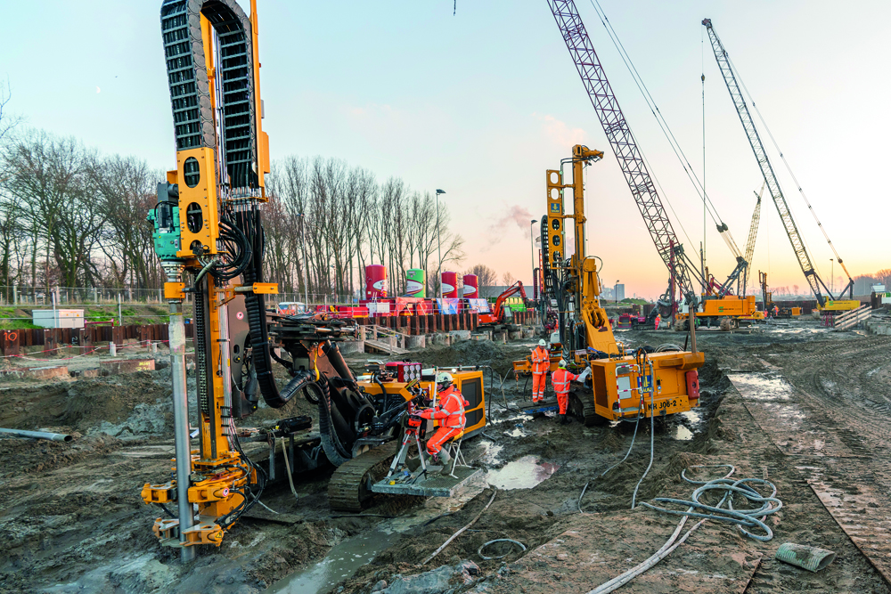 BAUER is installing the deepest GEWI piles in the Netherlands to date BAUER is installing the deepest GEWI