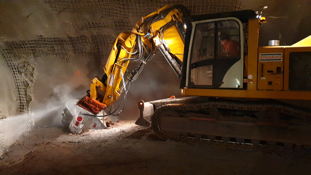 The KEMROC cutter unit has been used to remove the temporary shotcrete layer at the Trimberg Tunnel Trimberg Tunnel