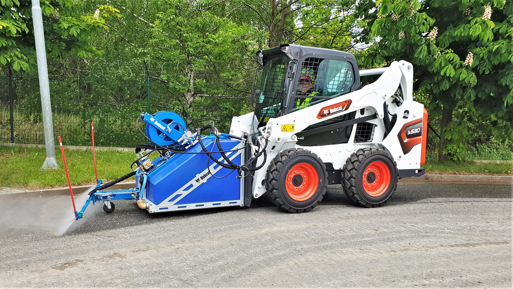 Other product features include a floating front wheel for smoother operation