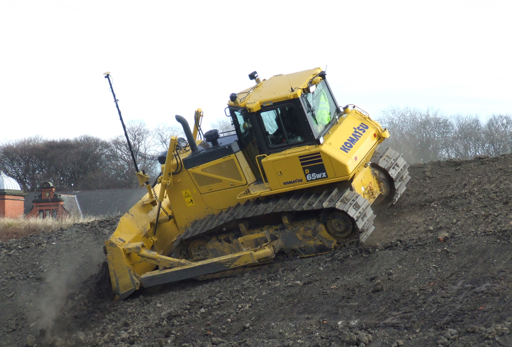 Dozers were amongst the first earthmoving machines to be fitted with machine control technology Dozers were amongst the first earthmoving machines to be fitted with machine control technology
