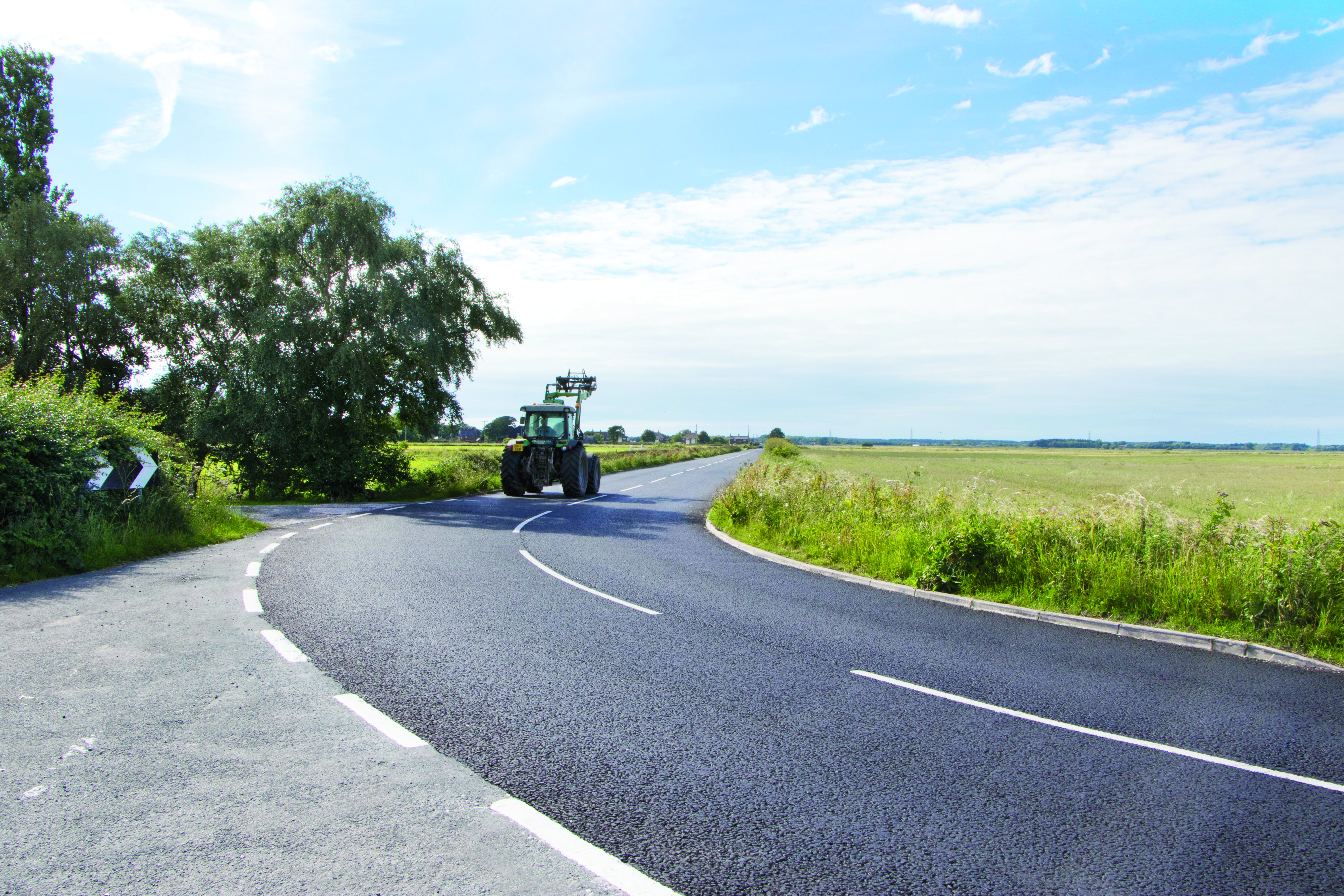 CEMEX’s VIALOW range of low-temperature, low-carbon asphalt, enables embodied carbon (CO2e) reductions of up to 20%