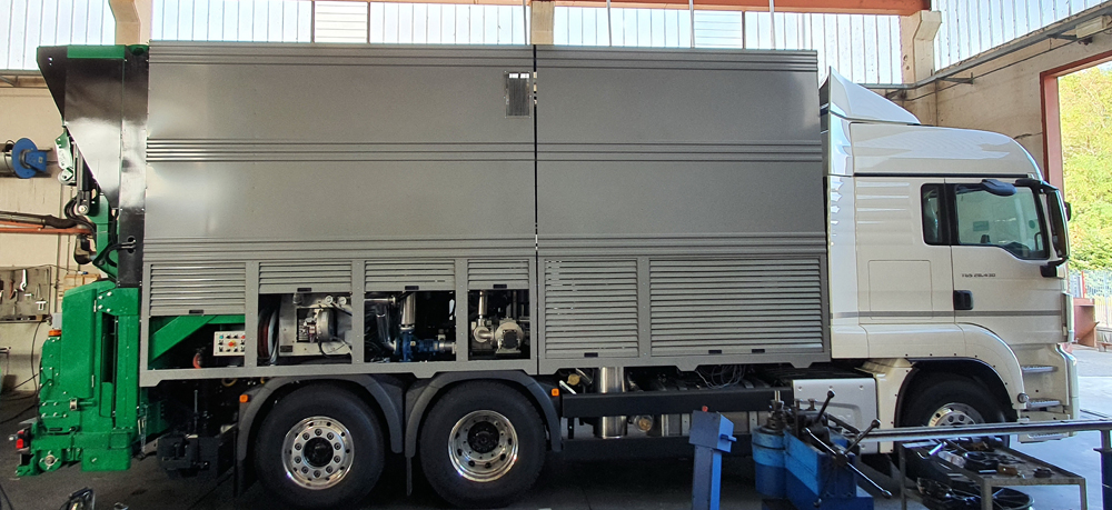 Massenza is now offering a machine that combines chip spreader and spray tank duties Massenza is now offering a machine that combines chip spreader and spray tank duties