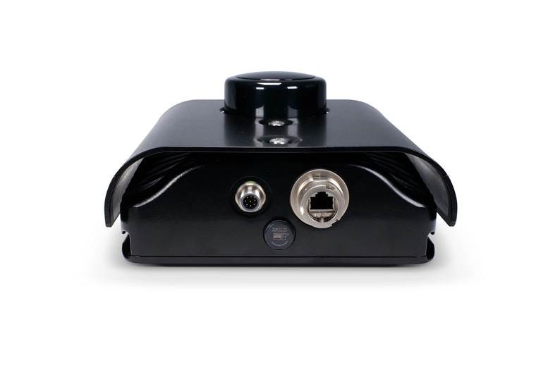 Smile! Built-in illuminators, global shutter and high-resolution sensors provide crisp, accurate and greater than full high-definition images