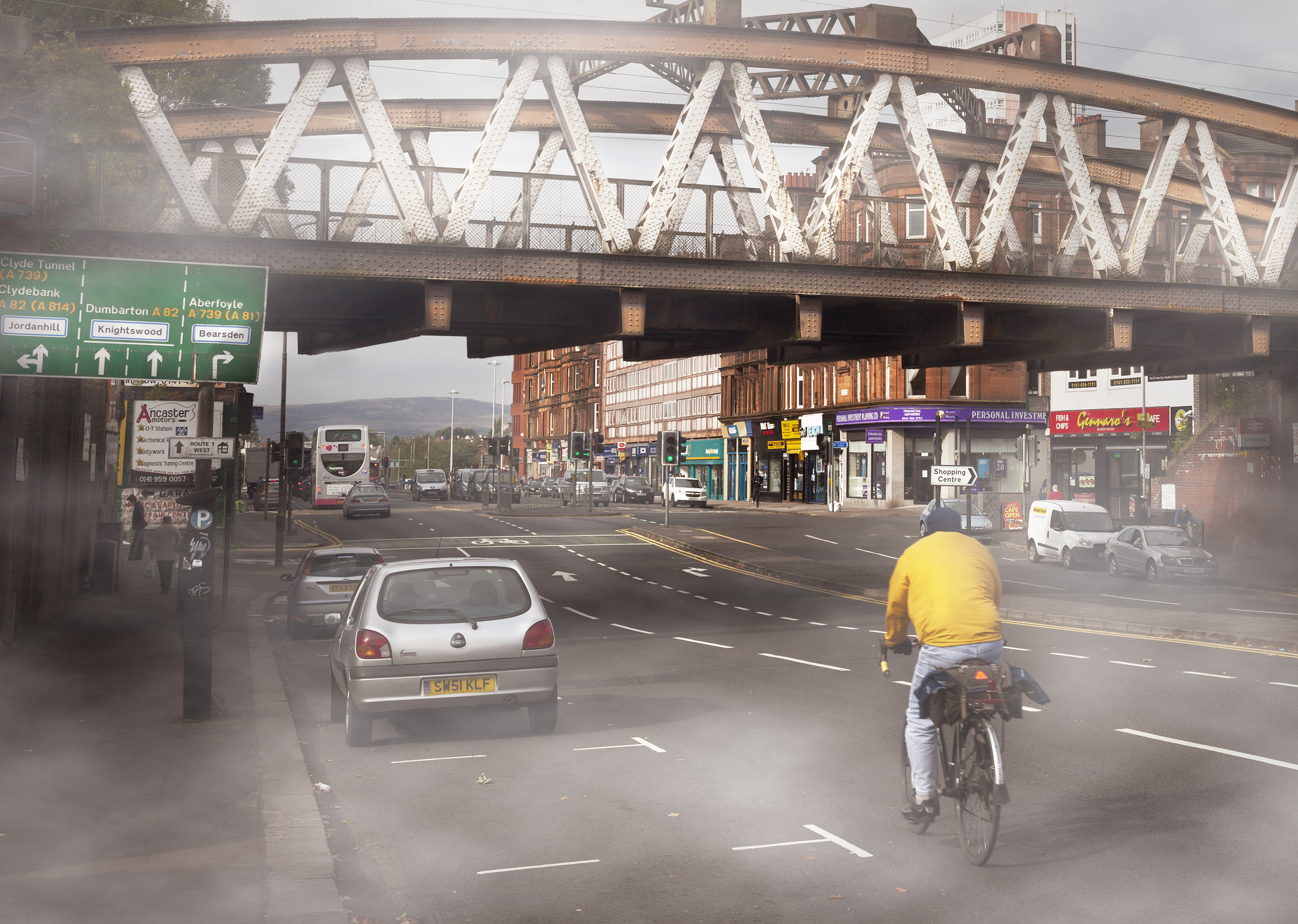 The fog clears in Glasgow: Q-Free is helping improve cycling safety (image © Jaume Juncadella/Dreamstime)
