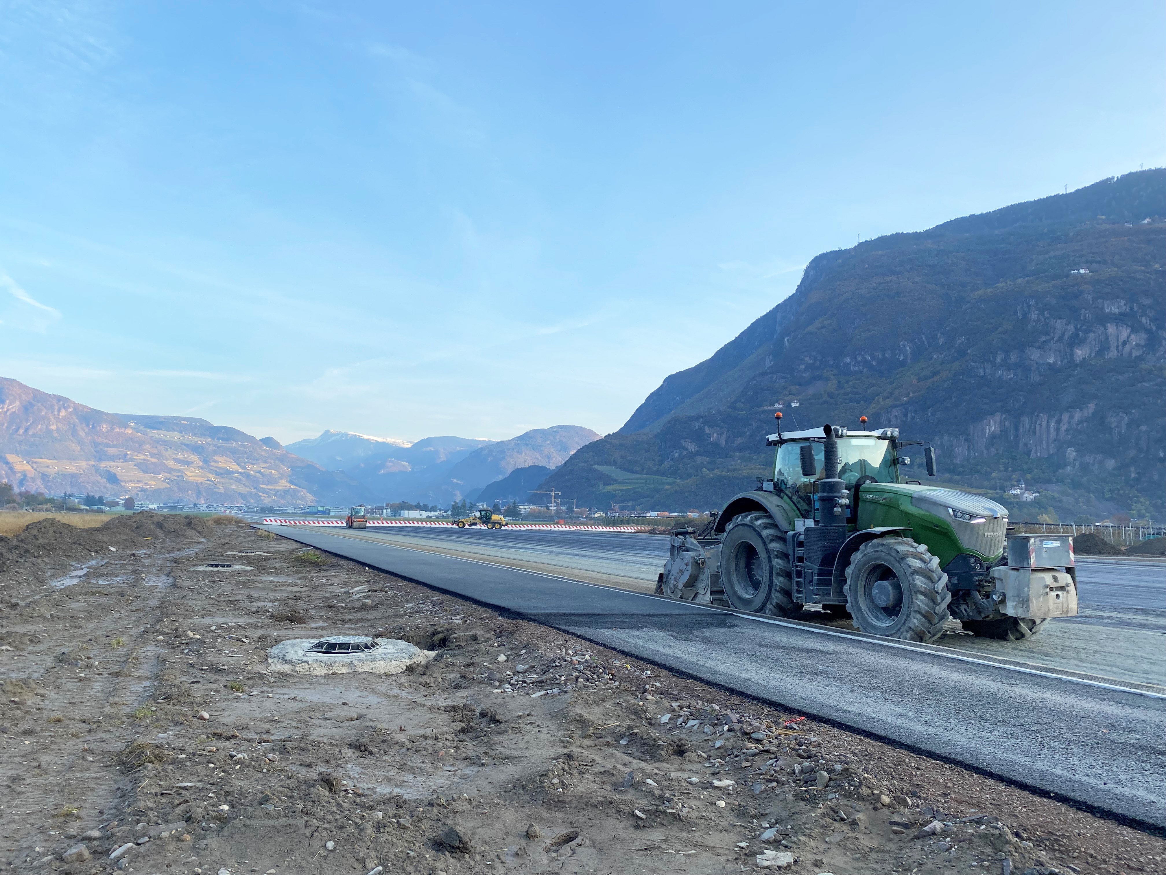 The FAE MTH worked with a FENDT 1038 tractor, stabilising 11,000m2 of soil up to 25cm deep (image courtesy Francesca Carlet/FAE)