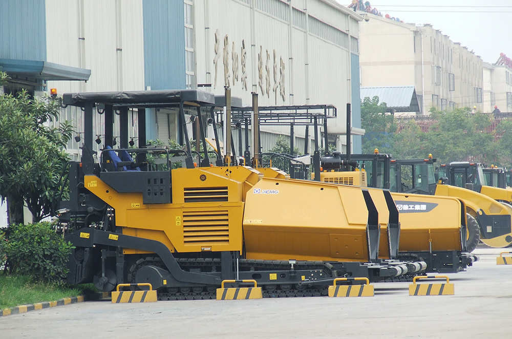 XCMG will be offering a quality range of road machines under the new Sky Mirror HD+ brand – image courtesy of Mike Woof XCMG will be offering a quality range of road machines under the new Sky Mirror HD+ brand – image courtesy of Mike Woof