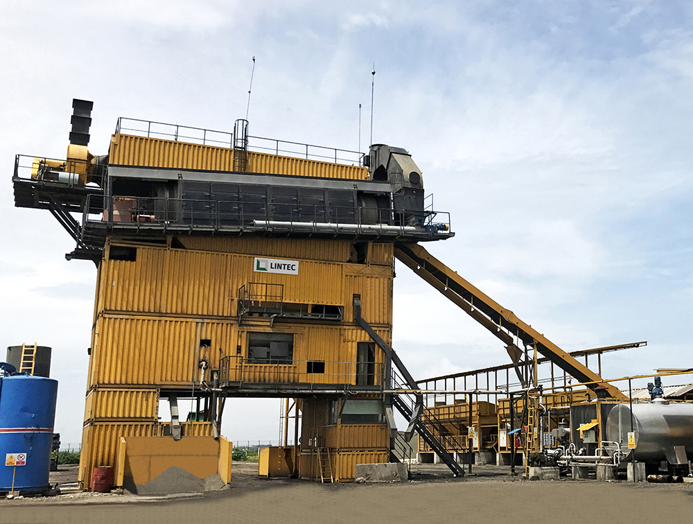High-quality mixes were supplied by the plant for the track surface High-quality mixes were supplied by the plant for the track surface