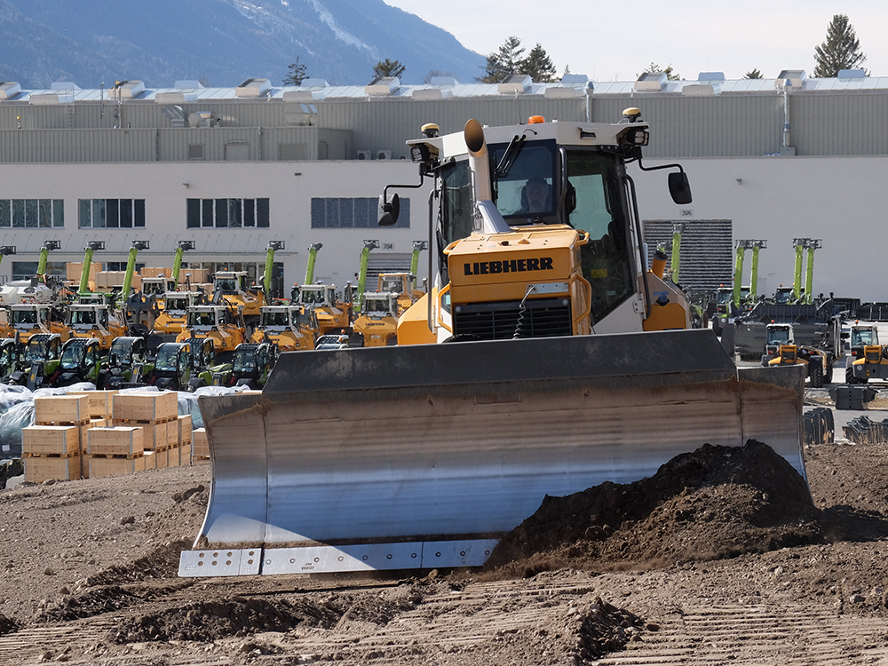 The IMUs on the Generation 8 machines allow precision working without the need for GNSS systems or base stations The IMUs on the Generation 8 machines allow precision working without the need for GNSS systems or base stations