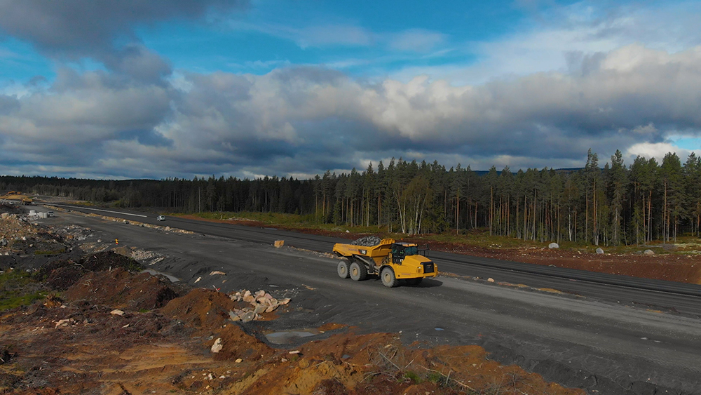 Norway Riksvei 3/25 Highway Project connecting the town of Oslo to Trondheim. Read full story: https://www.digitalconstructionworks.com/solutions/case-studies/norways-biggest-road/ Norway Riksvei 3/25 Highway Project connecting the town of Oslo to Trondheim. Read full story: https://www.digitalconstructionworks.com/solutions/case-studies/norways-biggest-road/