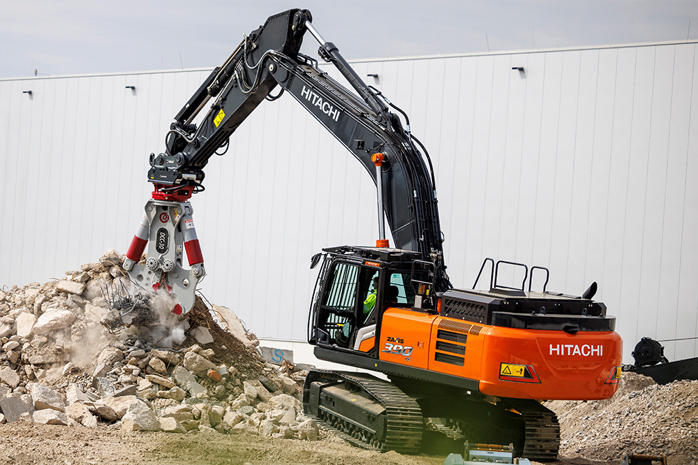 Hitachi’s new demolition machines are highly versatile Hitachi’s new demolition machines are highly versatile