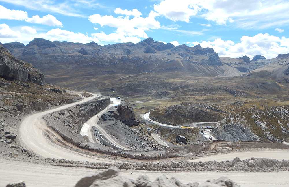 Bringing construction materials to the working area has presented logistical challenges due to the distances and altitudes Bringing construction materials to the working area has presented logistical challenges due to the distances and altitudes