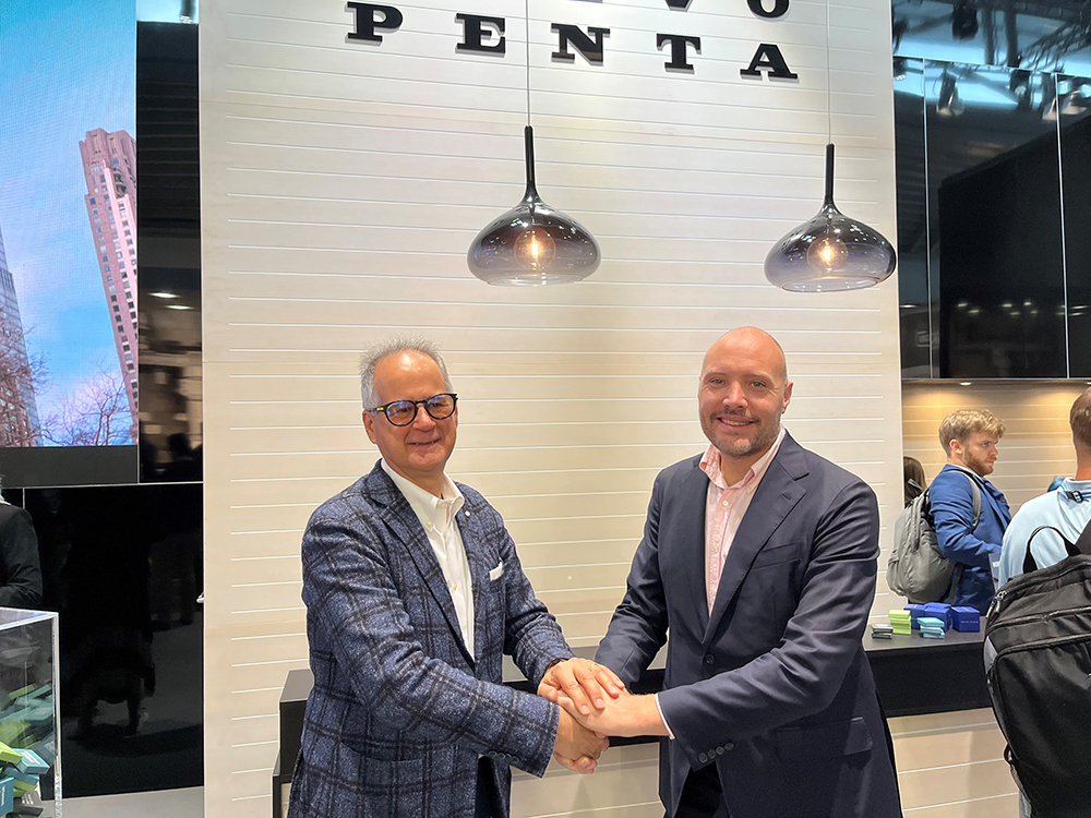 Hannes Norrgren (right), the new president of Volvo Penta’s industrial business unit, with his predecessor Giorgio Paris Hannes Norrgren (right), the new president of Volvo Penta’s industrial business unit, with his predecessor Giorgio Paris