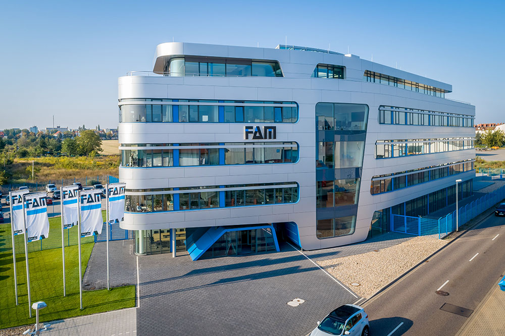 FAM, an international medium-sized business with 750 employees based in Germany, is part of the Beumer group FAM, an international medium-sized business with 750 employees based in Germany, is part of the Beumer group