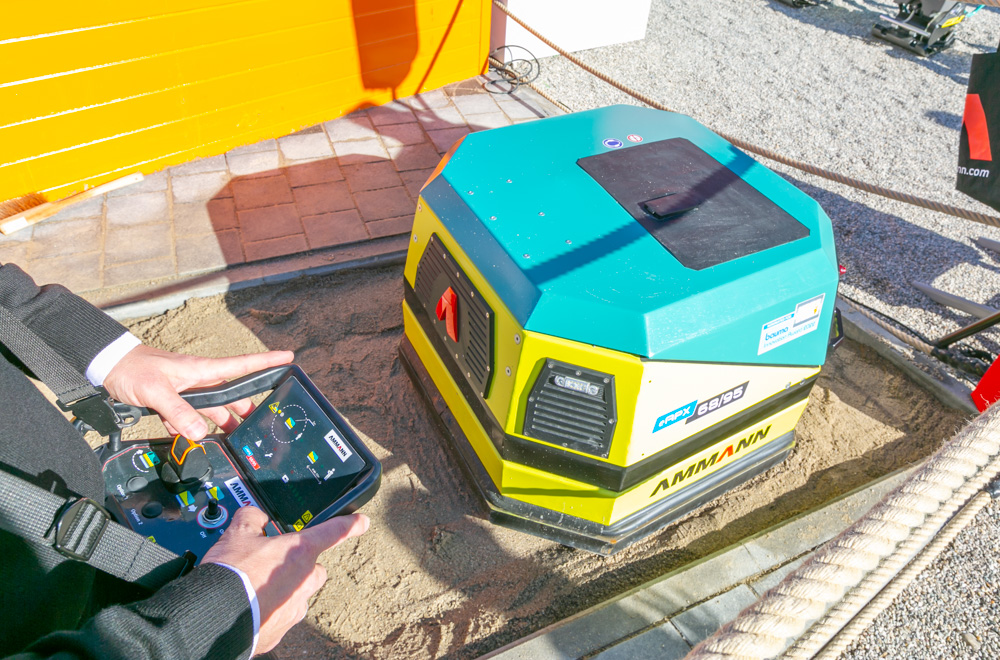 Mobility and versatility are key features of Ammann’s new compaction plate Mobility and versatility are key features of Ammann’s new compaction plate