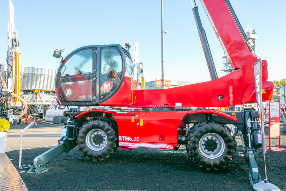 The cab on the newest rotary telehandler range, including the 6.26, now sits to the front of the machine to allow the operator improved visibility The cab on the newest rotary telehandler range, including the 6.26, now sits to the front of the machine to allow the operator improved visibility