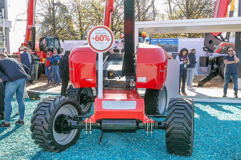 The 200 ATJe rough-terrain platform comes with a working height of 20m The 200 ATJe rough-terrain platform comes with a working height of 20m