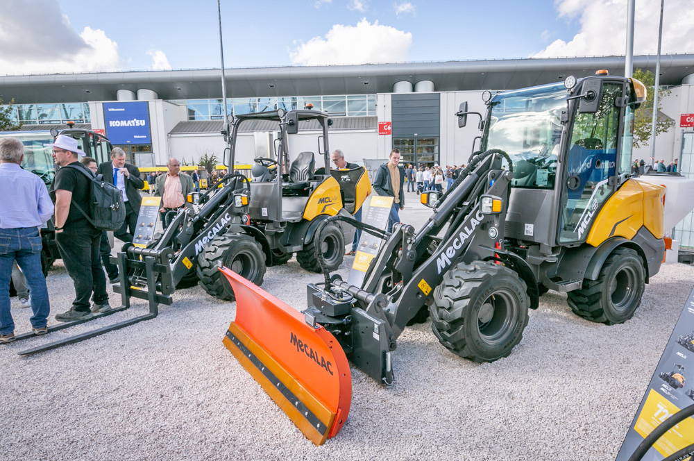 Mecalac is introducing a new MCL compact loader range to meet customer need for small, agile, and versatile plant Mecalac is introducing a new MCL compact loader range to meet customer need for small, agile, and versatile plant