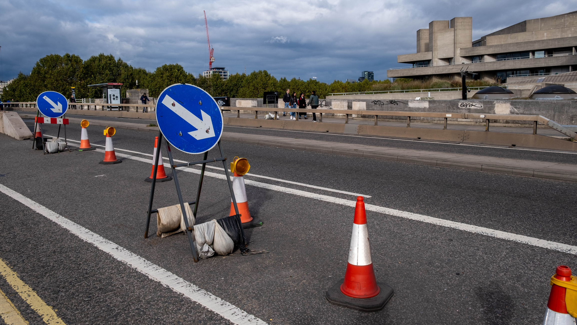 The platform from one.network manages and shares lane closure, work zone and roadway disruption information with GPS providers (image © Martinlee58/Dreamstime)