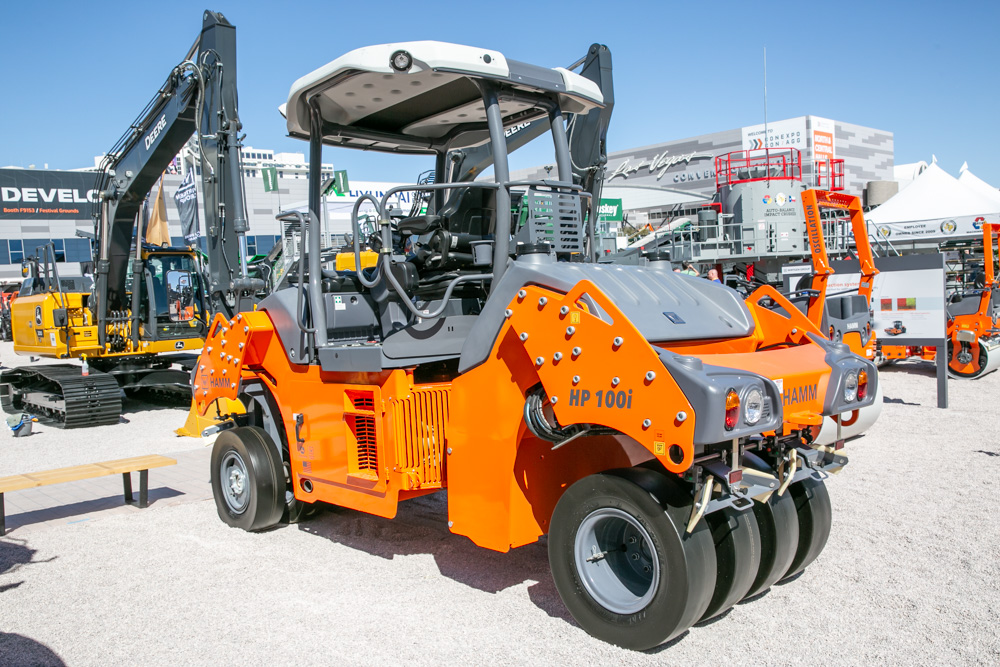 Hamm’s new rubber tyred roller offers high productivity Hamm’s new rubber tyred roller offers high productivity