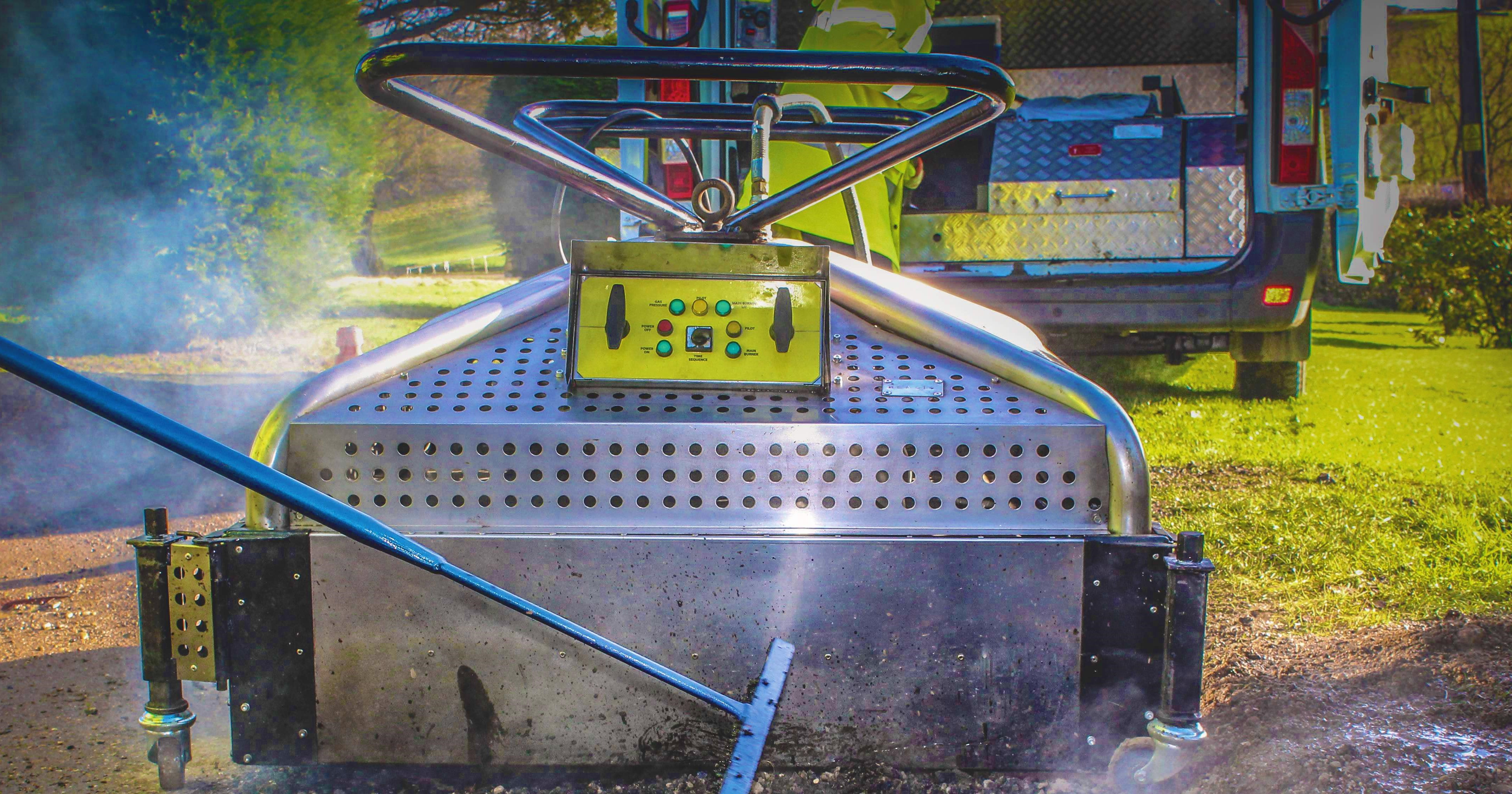 The Nu-phalt system meets the UK specification for ‘standards for highways’ and the series 0900 Nu-phalt unit has obtained the ‘BBA Hapas’ requirement for permanent road repairs