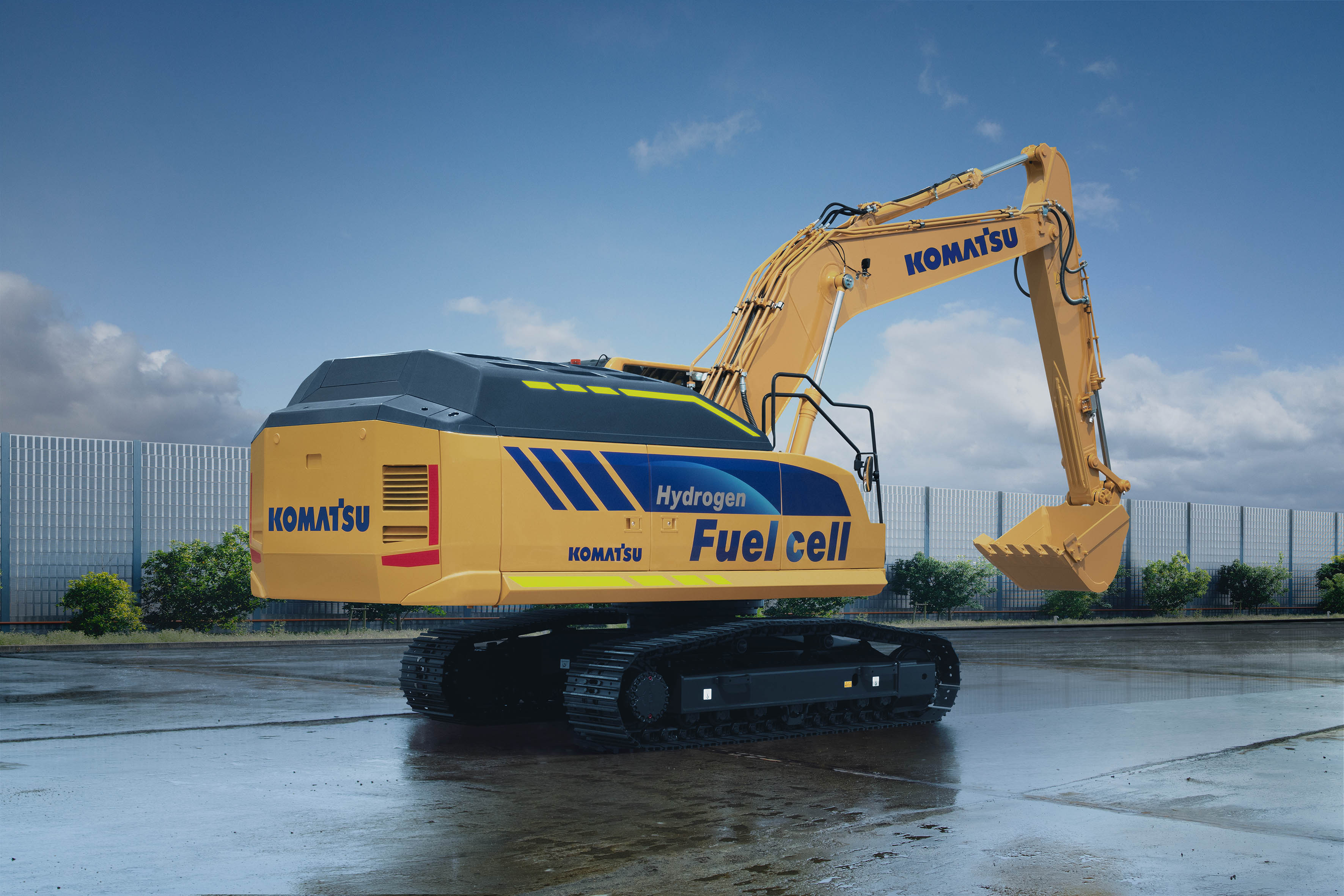 Komatsu’s innovative fuel cell excavator concept is in development