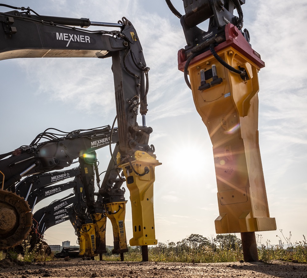 Hydraulic breakers from Epiroc have been used to carry out a bridge demolition project within a tight time schedule in Germany