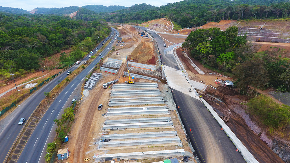 The precast beams were built onsite and transported to different points using internal lanes (image courtesy of Public Works Ministry of Panama (MOP)) The precast beams were built onsite and transported to different points using internal lanes (image courtesy of Public Works Ministry of Panama (MOP))