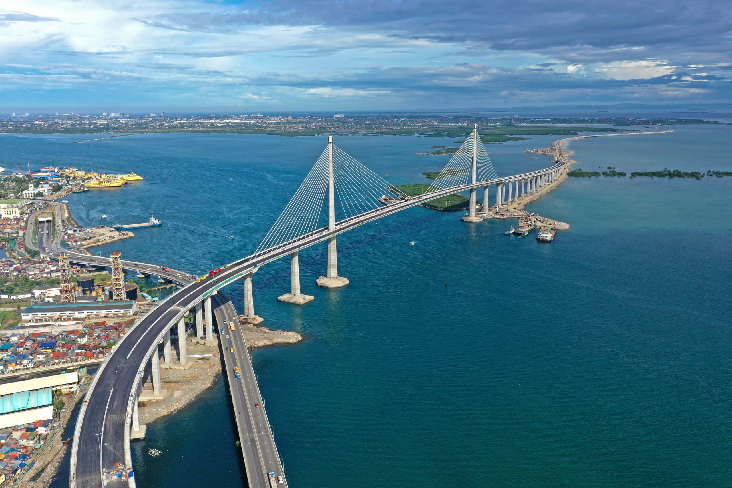 The OpenBridge solution, by Bentley, features automated post-processing that helped reduce time and costs on the Cebu-Cordova Link Expressway by almost 30% (image courtesy of SENER)