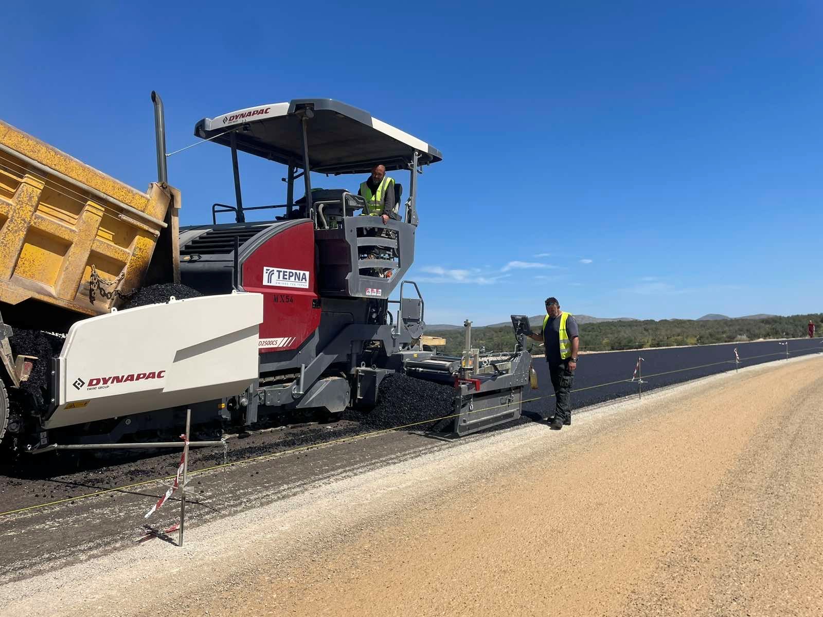 Road machines from Dynapac are playing an important role in the construction of Crete's new airport