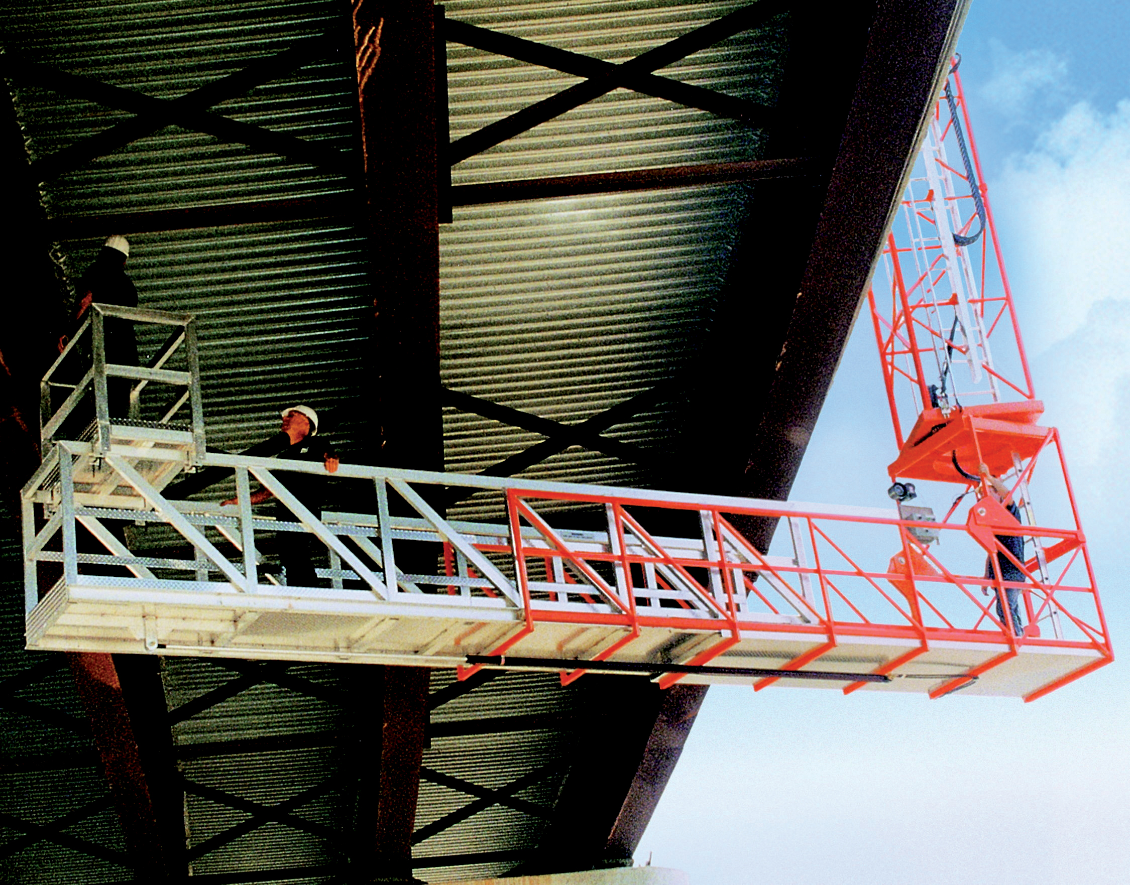 Terex is broadening its range with the addition of Hydra Platforms, a specialist manufacturer of underbridge inspection and maintenance equipment
Man on platform under bridge