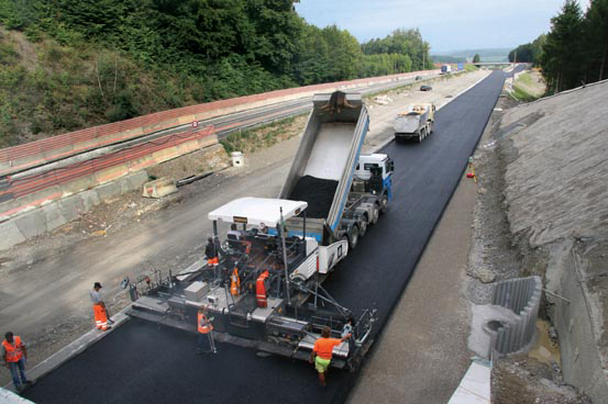 Precision paving was achieved in Switzerland using the latest machine control technology on a Vögele machine. Machine control technology on a Vögele machine