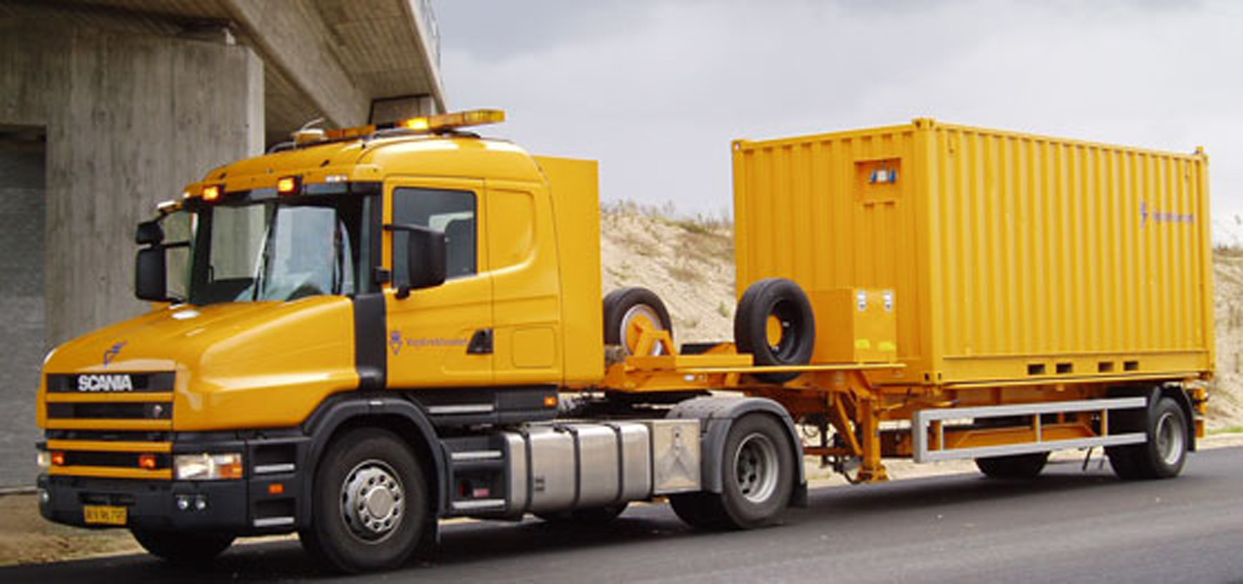The Danish Traffic Speed Deflectometer on its way to Australia Danish Deflectometer