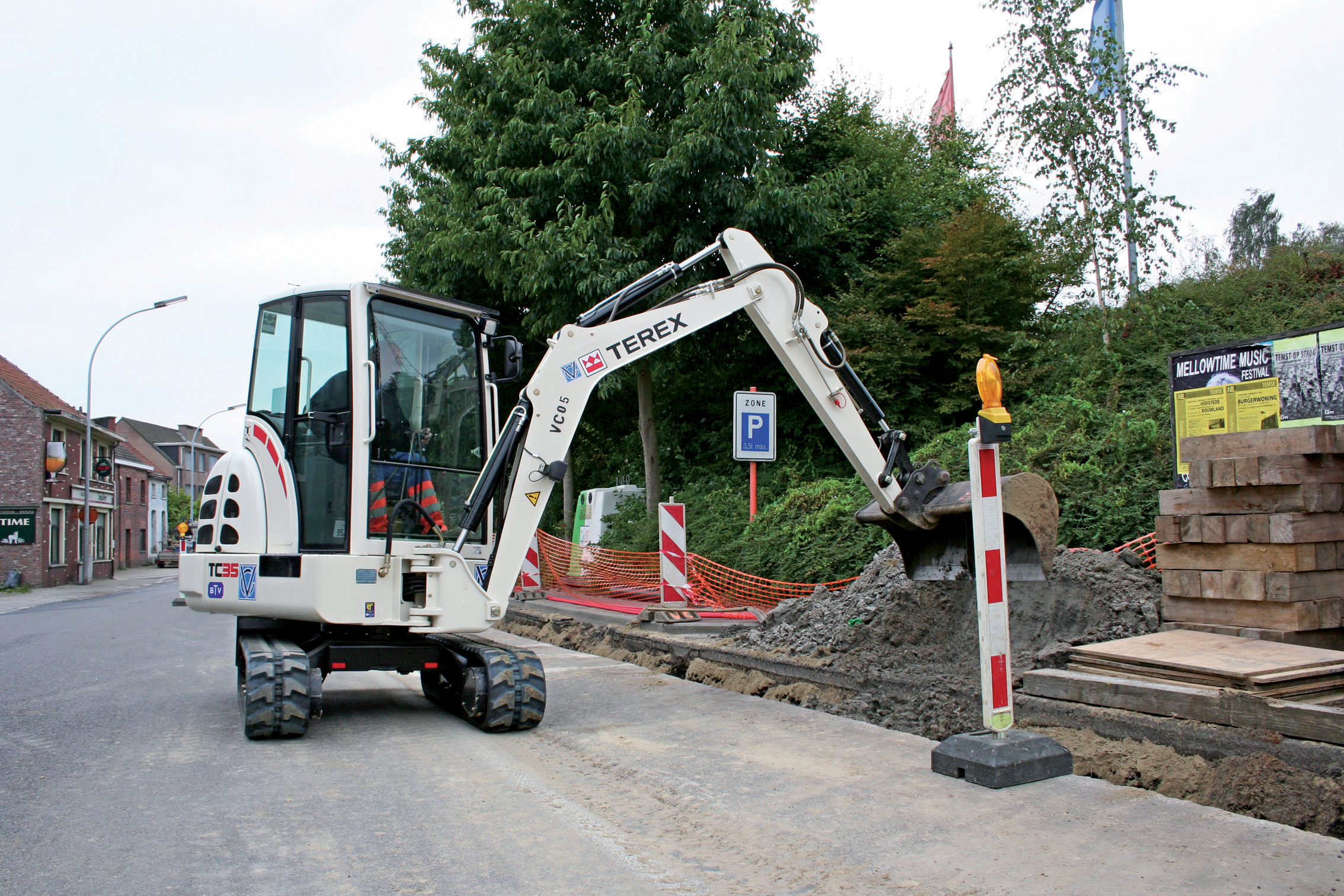 The Terex TC35 at work in Belgium Terex TC35 at work