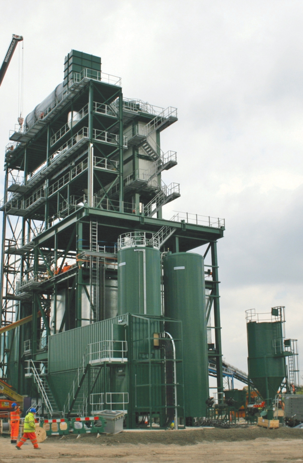 Highways maintenance specialist FM Conway awarded the contract to supply and erect its new asphalt and recycling plant to the UK arm of Benninghoven new Conway plant